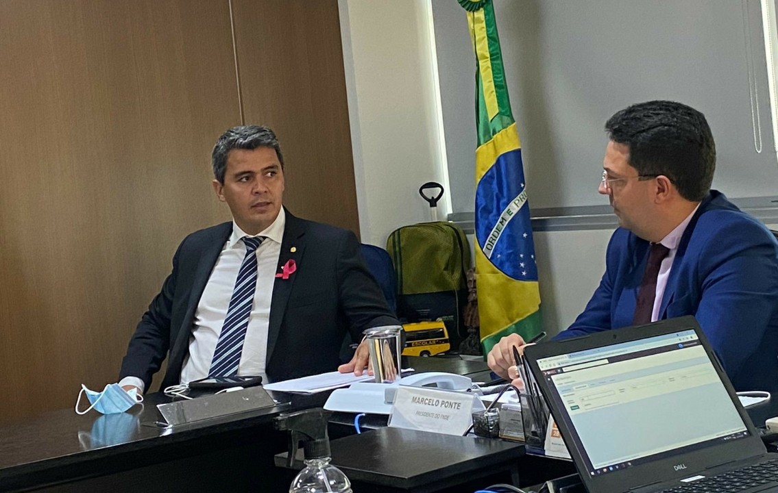 Deputado Diego Garcia se reúne presidente do FNDE em Brasília para