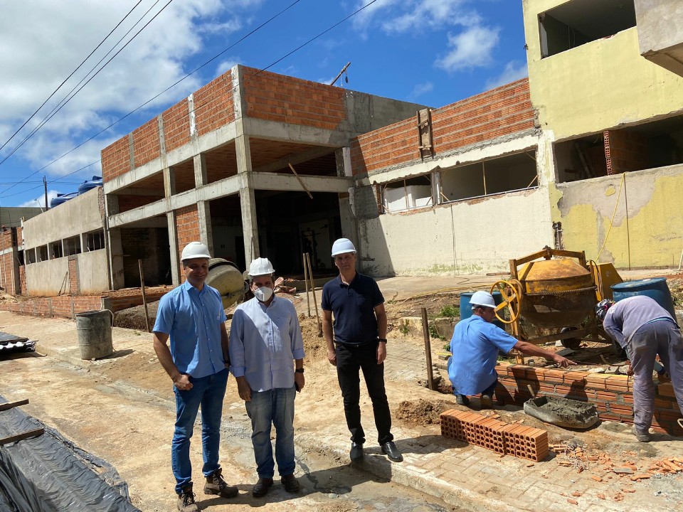 Prefeito Dr Antonely Visita Obras Do Novo Hospital Municipal De Ibaiti